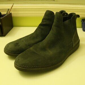 Clarks Suede Chelsea Boots Size 10.5